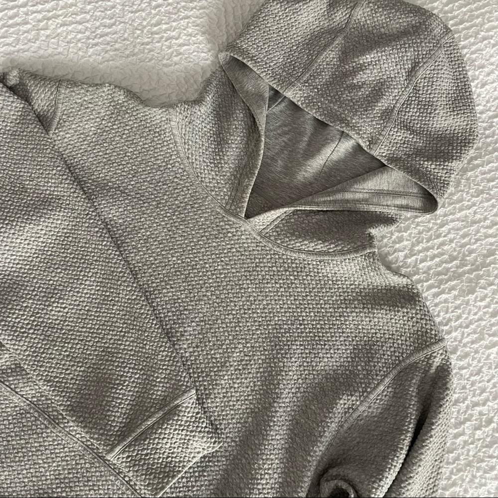 Lululemon Womens Sweatshirt - limited edition